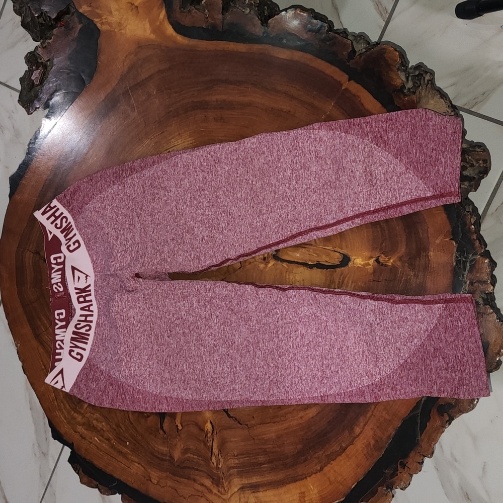 Short Gymshark Use Good Condition Size Small - image 1